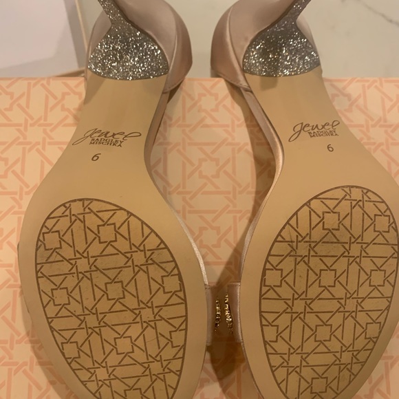 Badgley Mischka Alana Ankle Strap - Picture 5 of 6